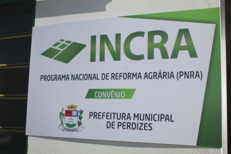 Foi oficializado nesta segunda-feira o Acordo de Cooperação Técnica entre o INCRA e o Município de Perdizes.